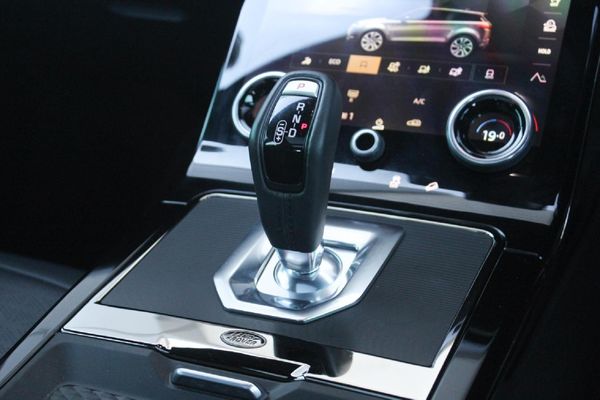 2023-Land-Rover-Range-Rover-Evoque-20D-SE-R-Dynamic-D200-147kW image:15