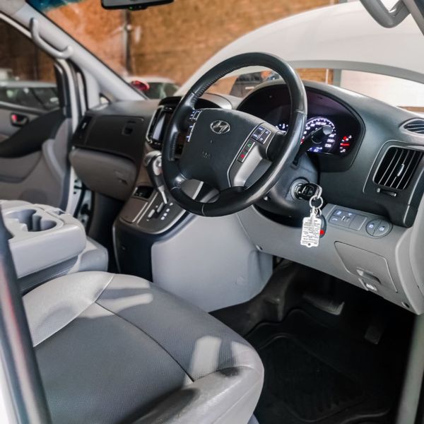 2018-Hyundai-H-1-25-CRDi-Elite-Auto image:10