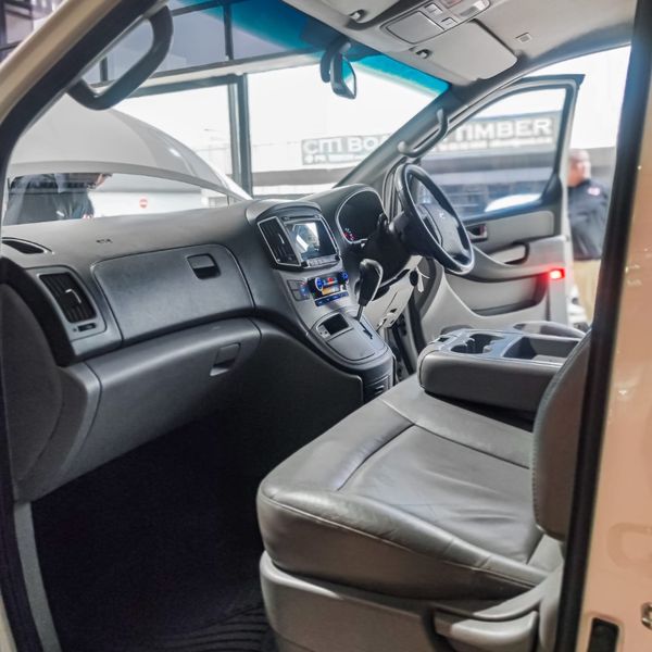 2018-Hyundai-H-1-25-CRDi-Elite-Auto image:14