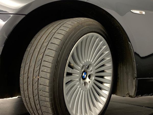 2009-BMW-7-Series-750i image:19