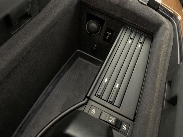 2009-BMW-7-Series-750i image:8