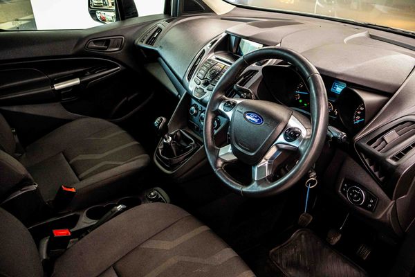 2016-Ford-Tourneo-Connect-10-Trend-SWB image:11
