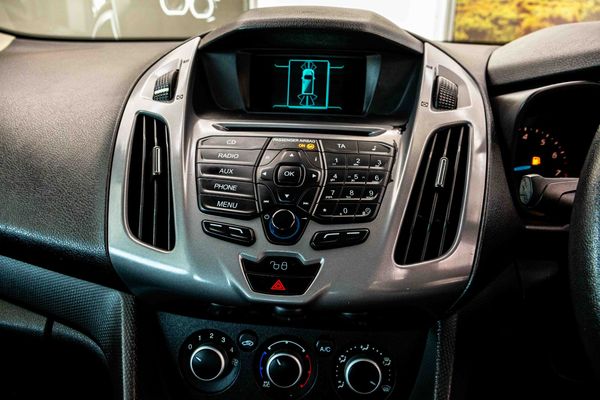 2016-Ford-Tourneo-Connect-10-Trend-SWB image:14