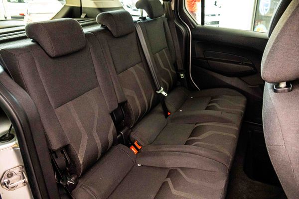 2016-Ford-Tourneo-Connect-10-Trend-SWB image:16