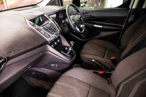 2016-Ford-Tourneo-Connect-10-Trend-SWB image:19