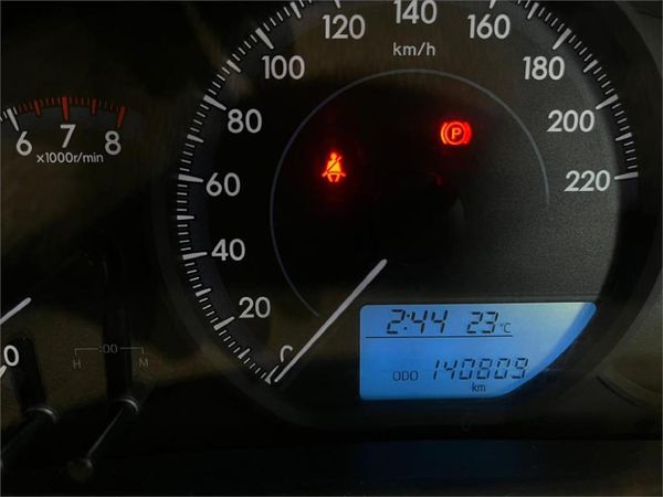 2019-Toyota-Yaris-15-XI-5-dr image:7