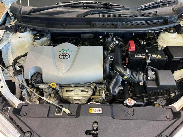 2019-Toyota-Yaris-15-XI-5-dr image:8