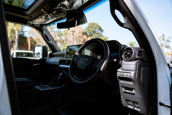 2026-Toyota-Land-Cruiser-Prado-VX-R-28GD-Auto image:13