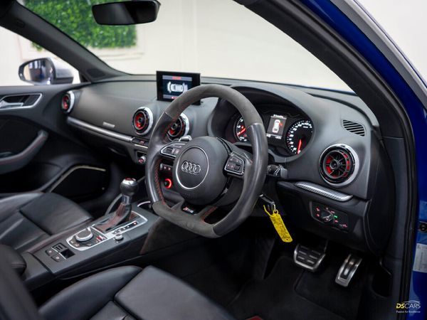2016-Audi-RS3-Sportback-quattro image:12