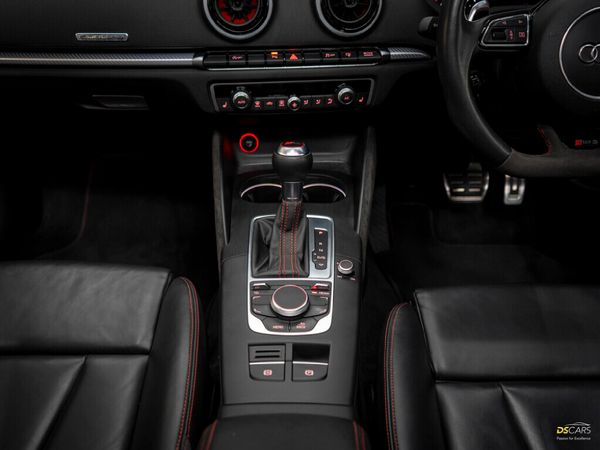 2016-Audi-RS3-Sportback-quattro image:16