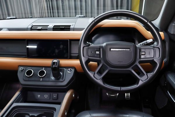 2021-Land-Rover-Defender-110-D300-X-221kW image:9