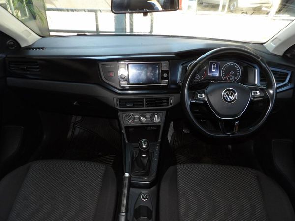 2021-Volkswagen-Polo-10-TSI-Trendline image:10
