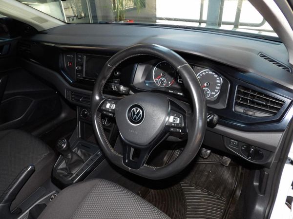 2021-Volkswagen-Polo-10-TSI-Trendline image:11