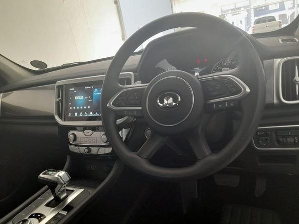 2026-GWM-P-Series-P300-24TD-LS-Auto-Double-Cab image:9