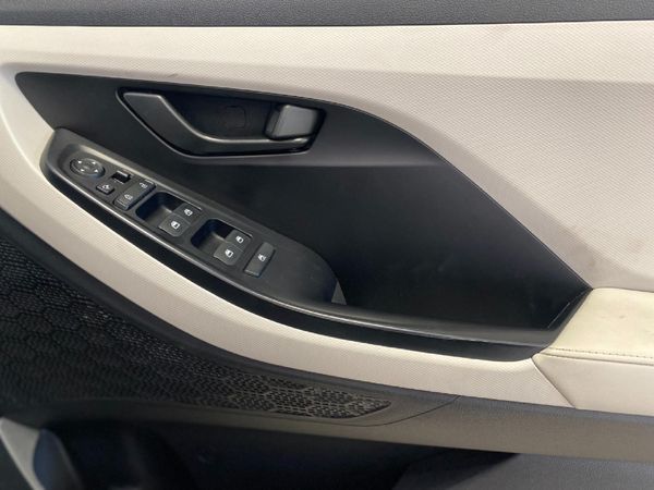 2021-Hyundai-Creta-15-Executive-IVT image:26