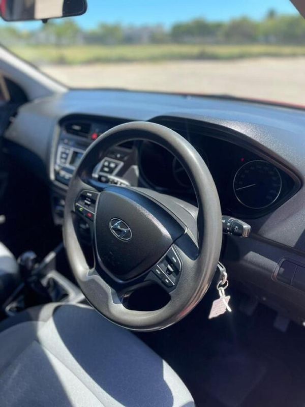 2017-Hyundai-i20-12-Motion image:10