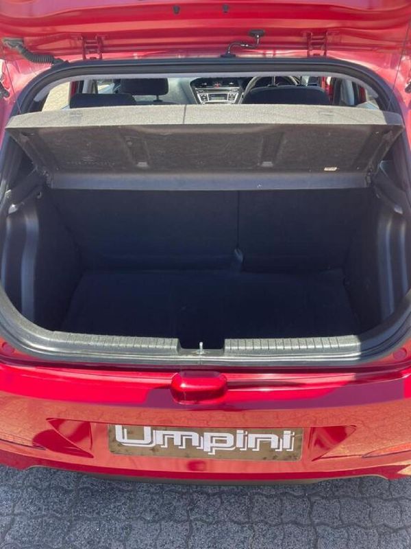 2017-Hyundai-i20-12-Motion image:4