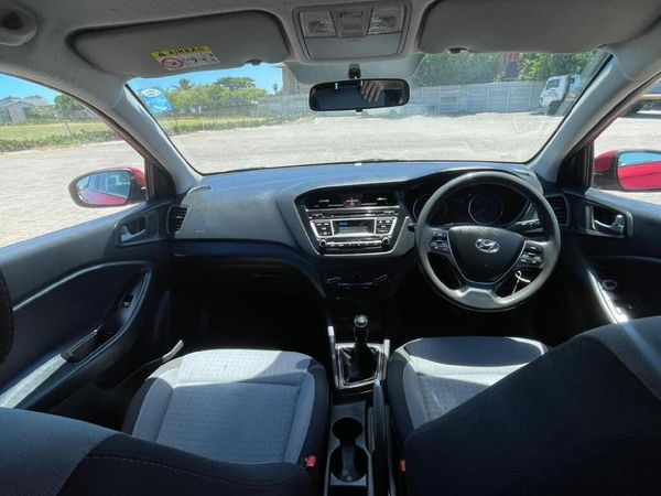 2017-Hyundai-i20-12-Motion image:8