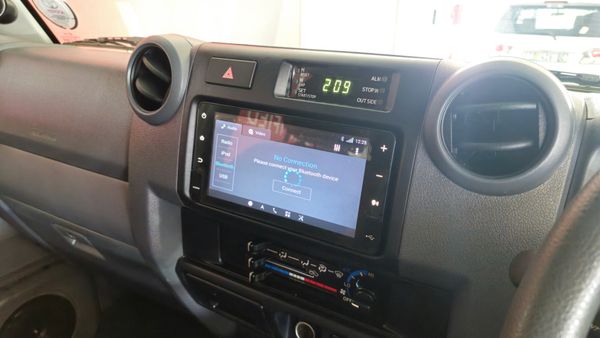 2022-Toyota-Land-Cruiser-76-45-D-V8-Station-Wagon image:15