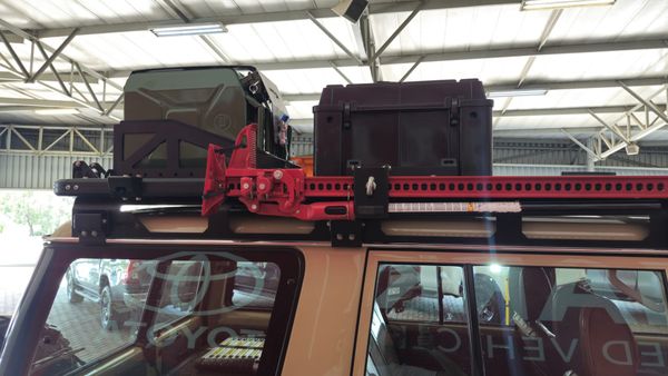 2022-Toyota-Land-Cruiser-76-45-D-V8-Station-Wagon image:32