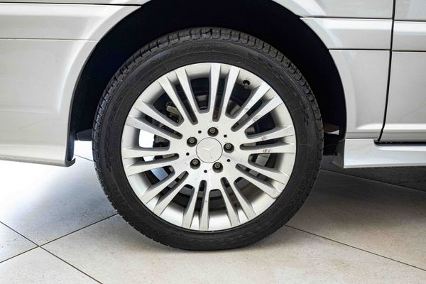 2010-Mercedes-Benz-Viano-30-CDI-V6-Ambiente image:9