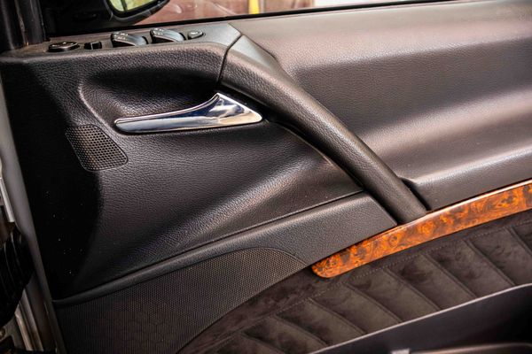 2010-Mercedes-Benz-Viano-30-CDI-V6-Ambiente image:12