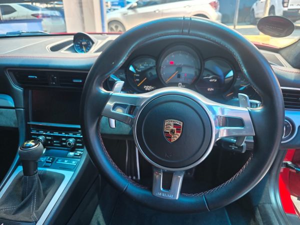 2015-Porsche-911-Automatic image:6