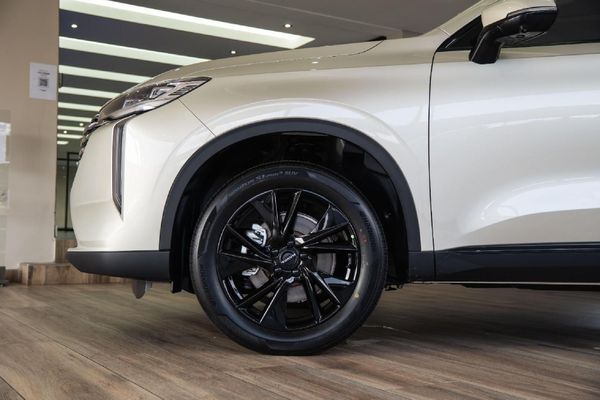 2026-Haval-H6-15T-Hybrid-Luxury-DHT image:12