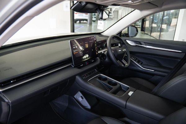 2026-Haval-H6-15T-Hybrid-Luxury-DHT image:19