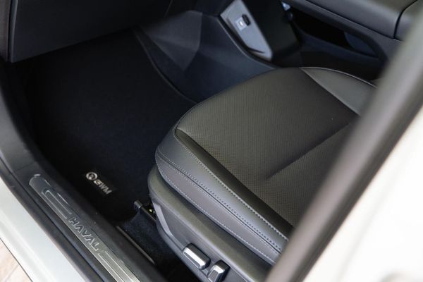 2026-Haval-H6-15T-Hybrid-Luxury-DHT image:22