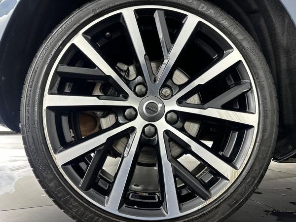 2019-Volvo-V40-D3-Momentum-Auto image:18