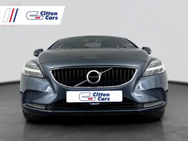 2019-Volvo-V40-D3-Momentum-Auto image:1