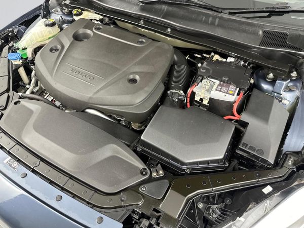2019-Volvo-V40-D3-Momentum-Auto image:19