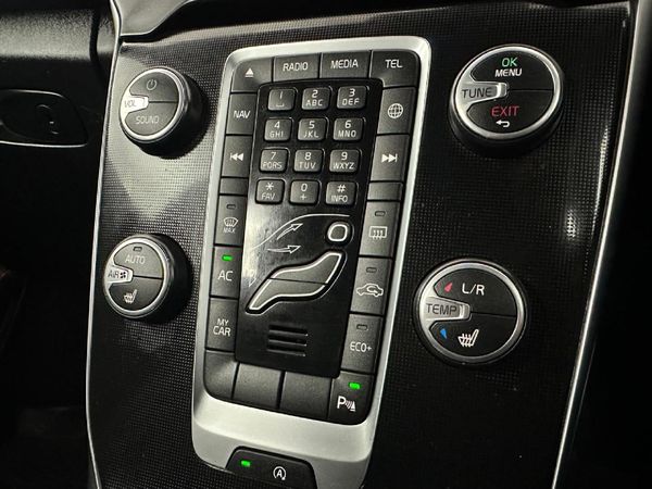 2019-Volvo-V40-D3-Momentum-Auto image:4