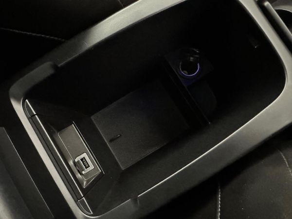 2019-Volvo-V40-D3-Momentum-Auto image:6