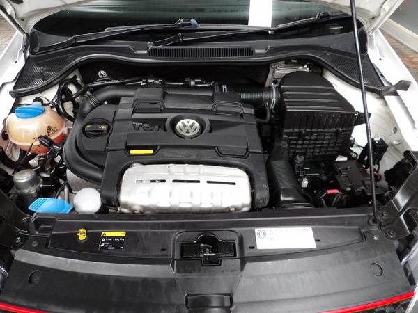 2014-Volkswagen-Polo-GTI-14-TSI-Auto image:20