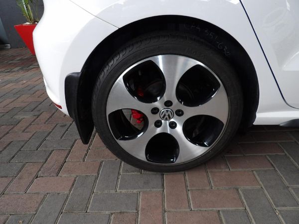 2014-Volkswagen-Polo-GTI-14-TSI-Auto image:7