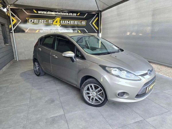 2011-Ford-Fiesta-14i-Ambiente-5-dr image:1