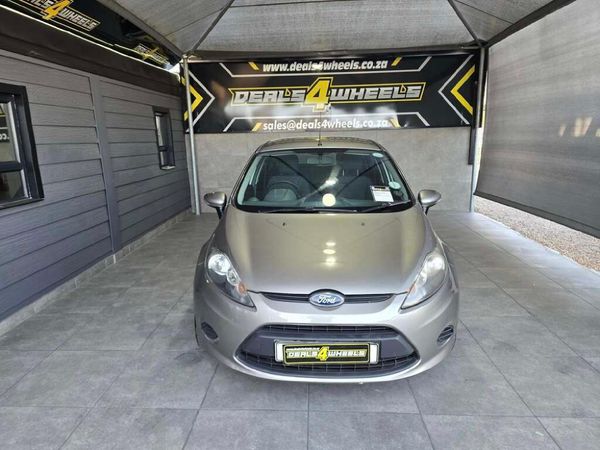 2011-Ford-Fiesta-14i-Ambiente-5-dr image:4