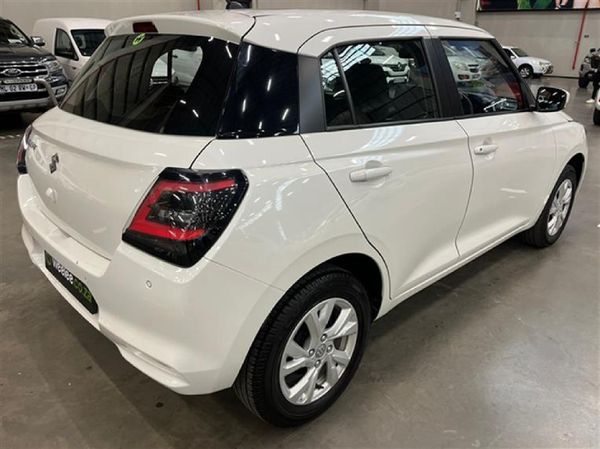 2025-Suzuki-Swift-12-GL-Auto image:2