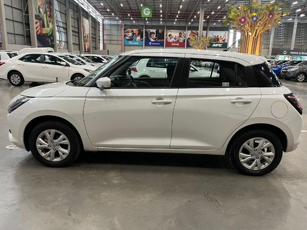 2025-Suzuki-Swift-12-GL-Auto image:5