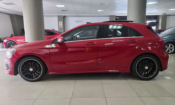 2015-Mercedes-Benz-A-Class-A-220d-AMG-Auto image:10
