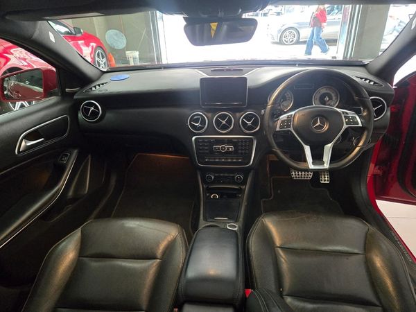 2015-Mercedes-Benz-A-Class-A-220d-AMG-Auto image:16