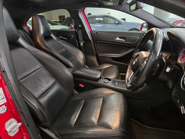 2015-Mercedes-Benz-A-Class-A-220d-AMG-Auto image:17