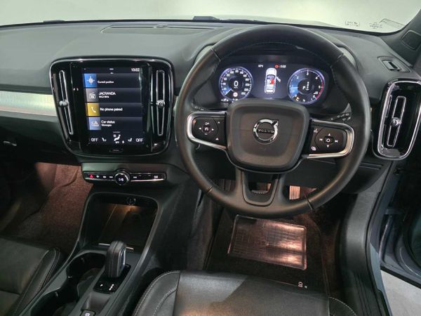 2021-Volvo-XC40-D4-Momentum-AWD image:13