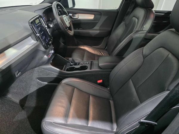 2021-Volvo-XC40-D4-Momentum-AWD image:15
