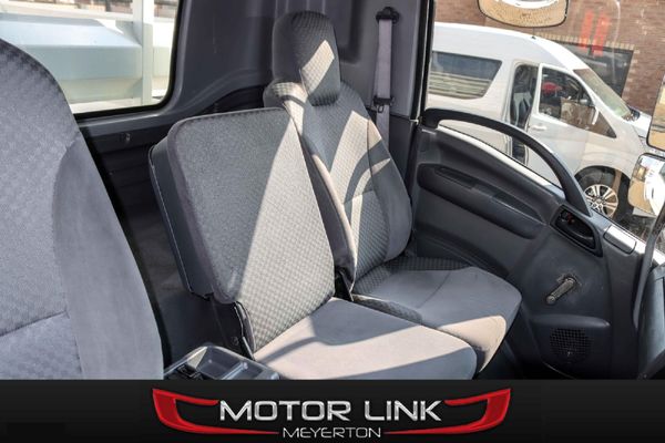 2014-Isuzu-FRR-550-Fc-Cc image:10