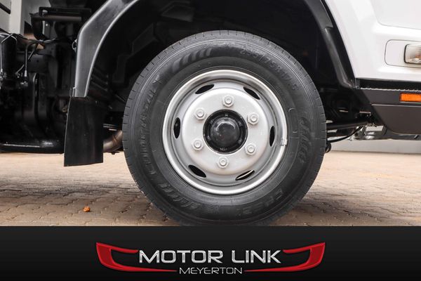 2014-Isuzu-FRR-550-Fc-Cc image:15