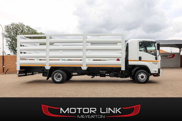 2014-Isuzu-FRR-550-Fc-Cc image:3