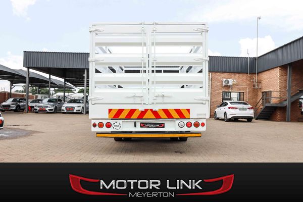 2014-Isuzu-FRR-550-Fc-Cc image:6